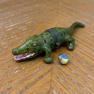 Green Ceramic Alligator Trinket Box with Bird Charm